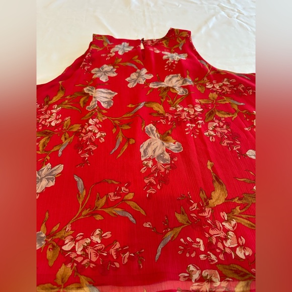 Vince Camuto Red Floral Sleeveless Top Size XL - Picture 7 of 8